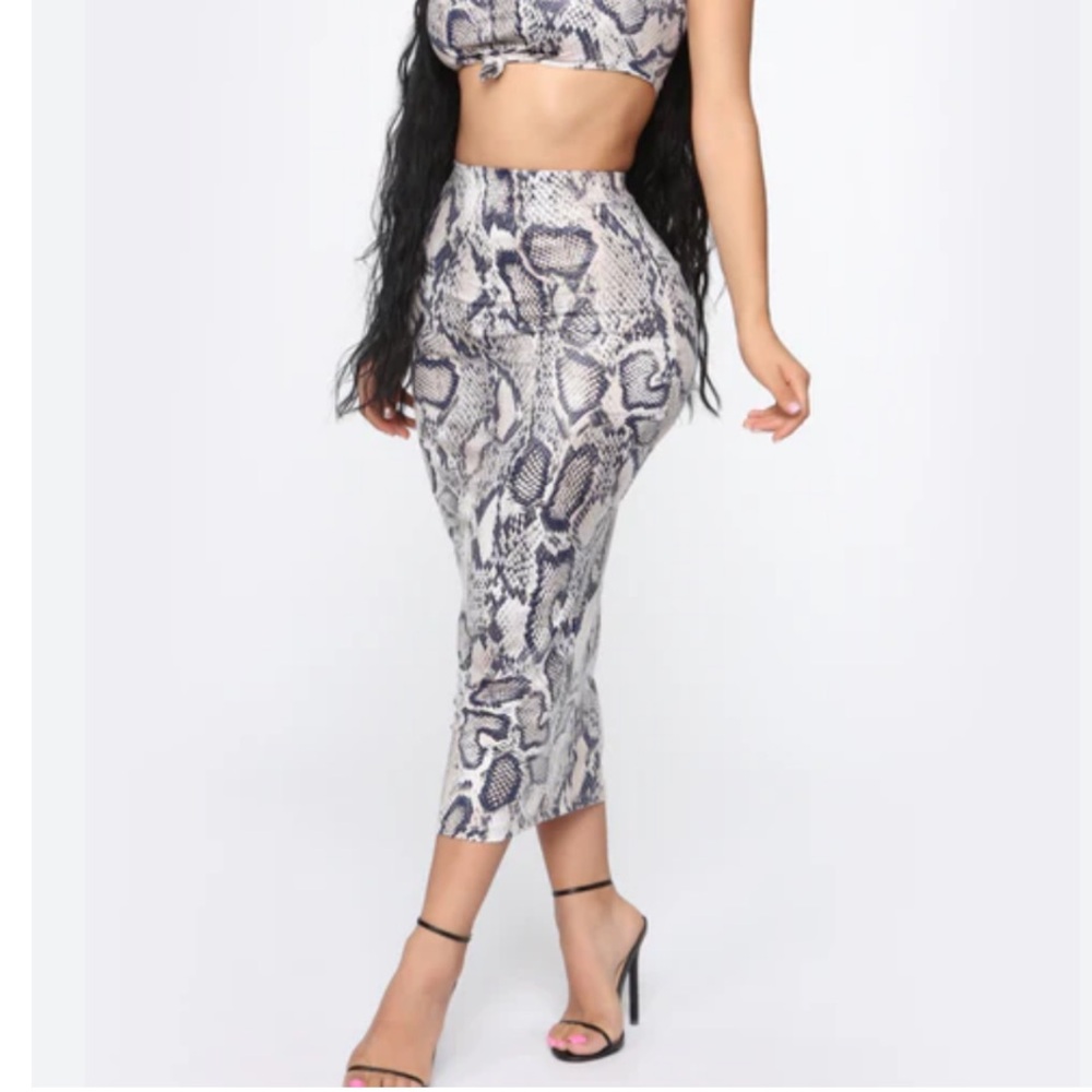 Fashion Nova Reptile Snake Print Midi Skirt - Picture 3 of 14